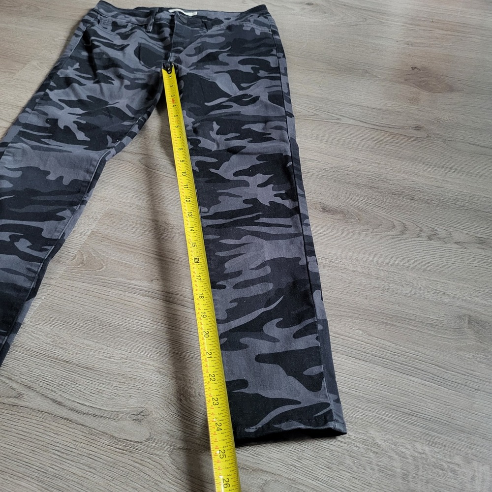 Levis 711 Skinny Jeans Womens 28 Grey Black Camouflage Mid Rise Stretch Pants - Picture 10 of 11